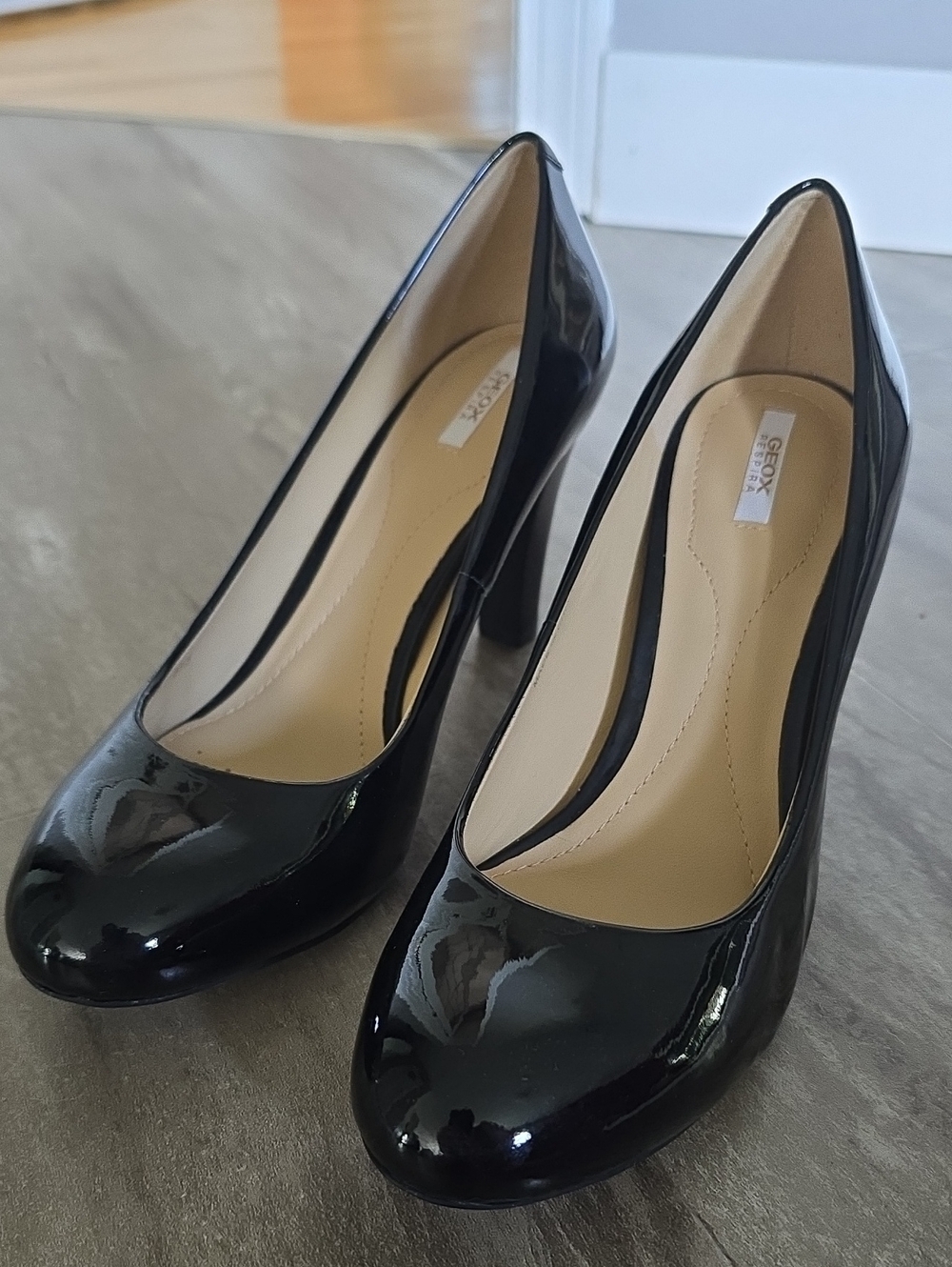 Geox Women's Black Patent Round-Toe High Heels